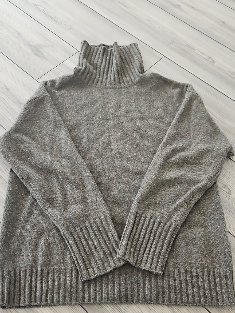 NAADAM Luxe cashmere turtleneck tunic size medium